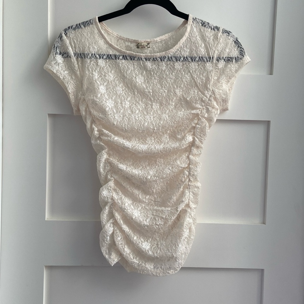 Free People Ivory Lace Short Sleeve Ruched Short Sleeve Shirt Size XS NWOT‌ - Picture 2 of 7